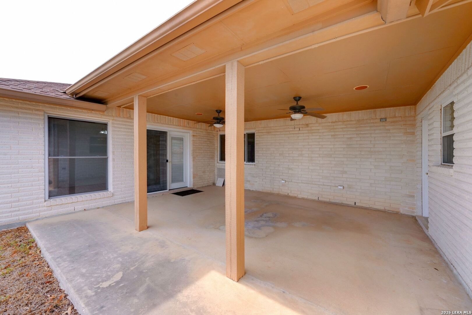 162 Oakside Universal City TX 78148