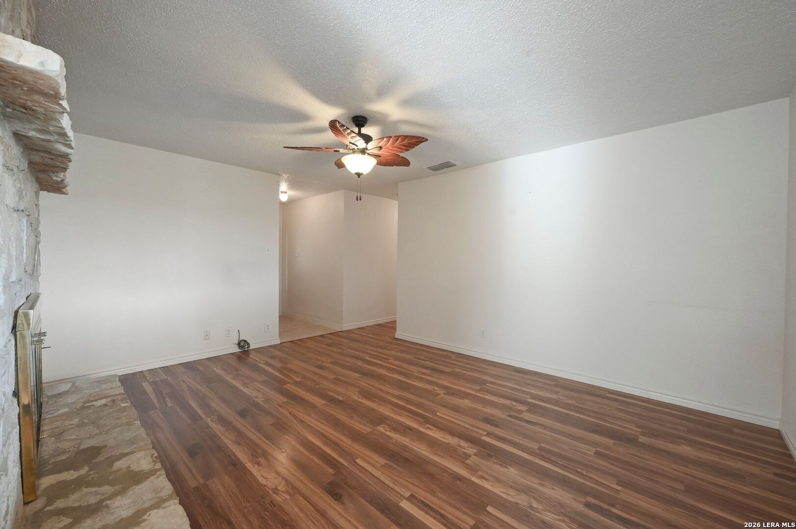 162 Oakside Universal City TX 78148