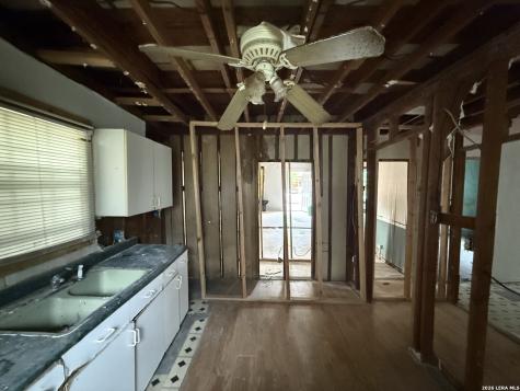 458 E Young San Antonio TX 78214