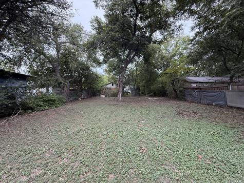 458 E Young San Antonio TX 78214