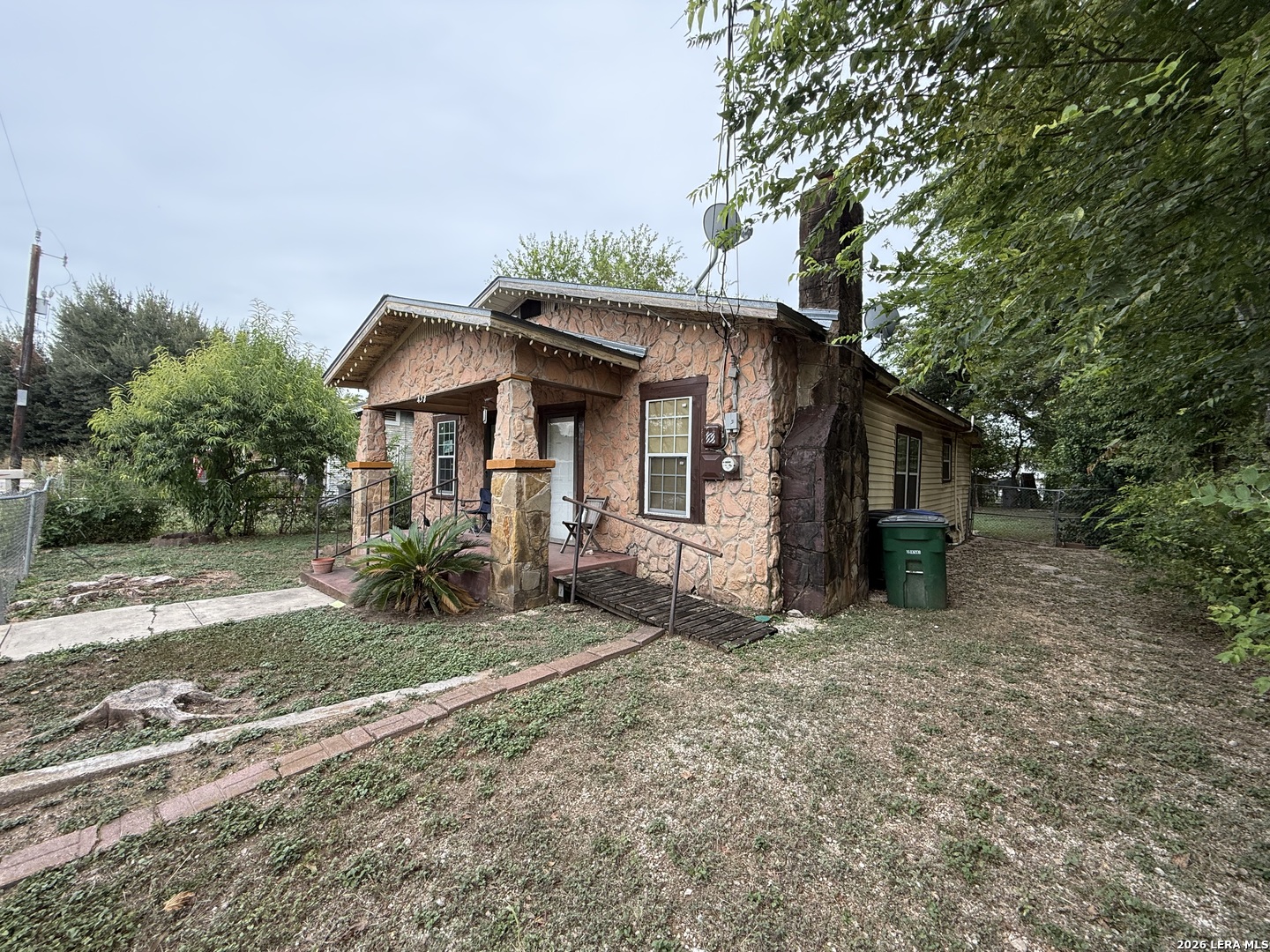 458 E Young San Antonio TX 78214