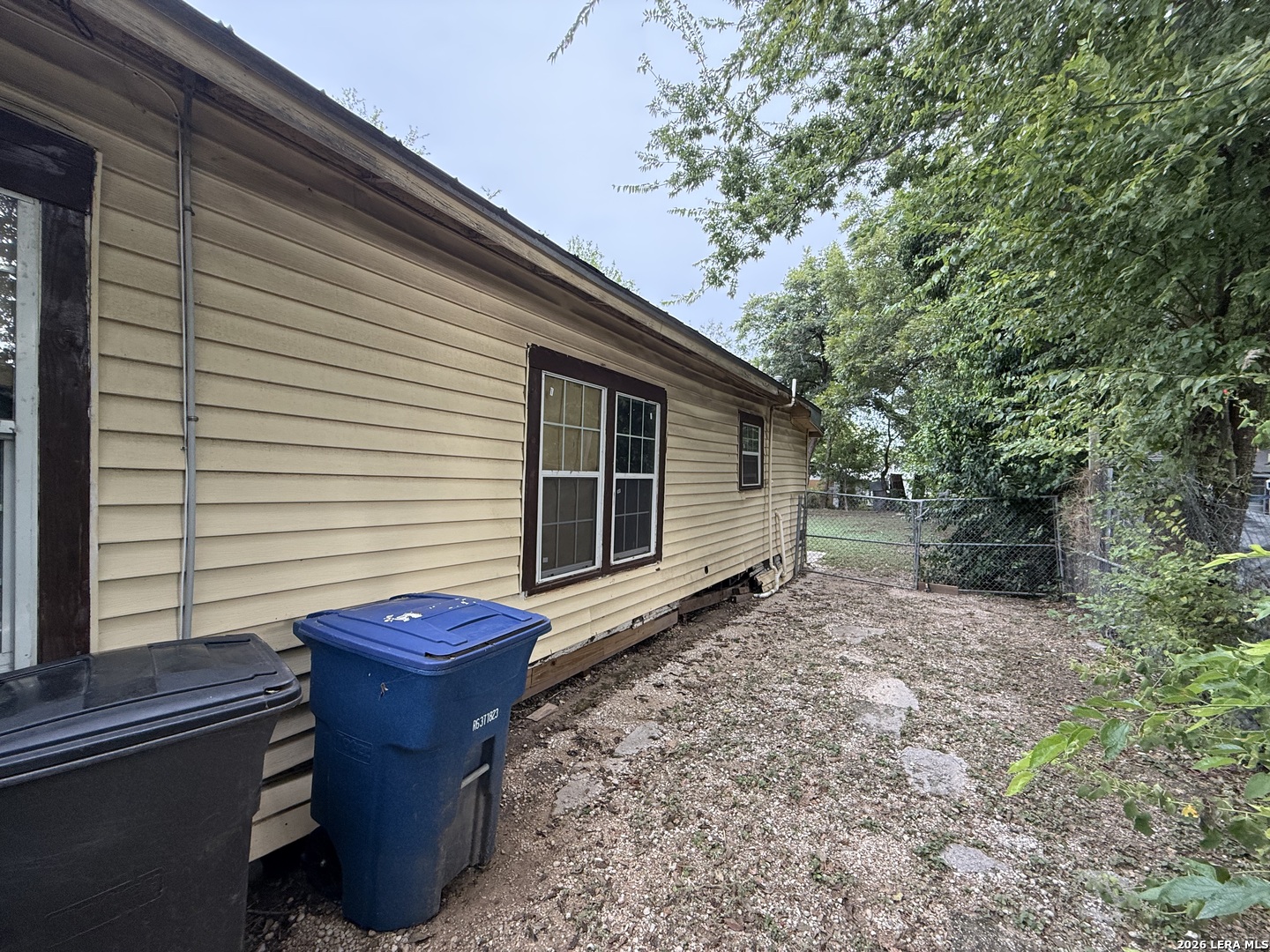 458 E Young San Antonio TX 78214