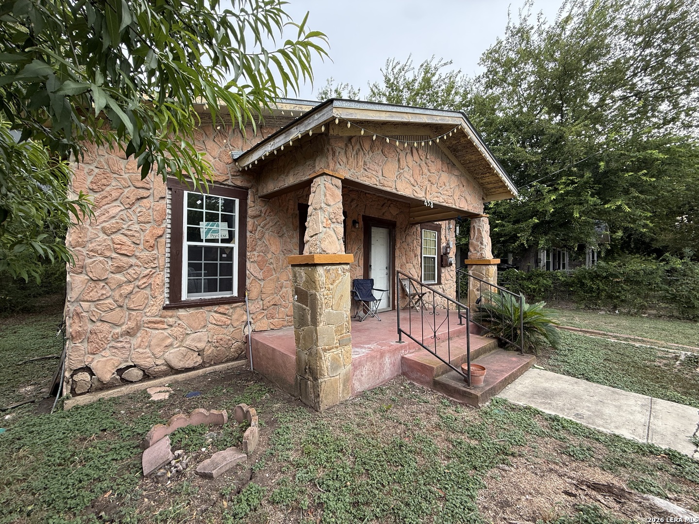 458 E Young San Antonio TX 78214