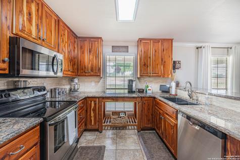 461 Fm 3432 La Vernia TX 78121