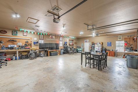 461 Fm 3432 La Vernia TX 78121