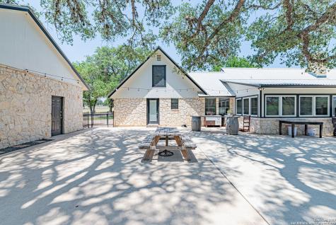 461 Fm 3432 La Vernia TX 78121