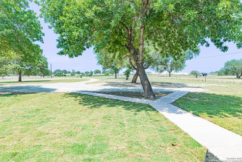 461 Fm 3432 La Vernia TX 78121