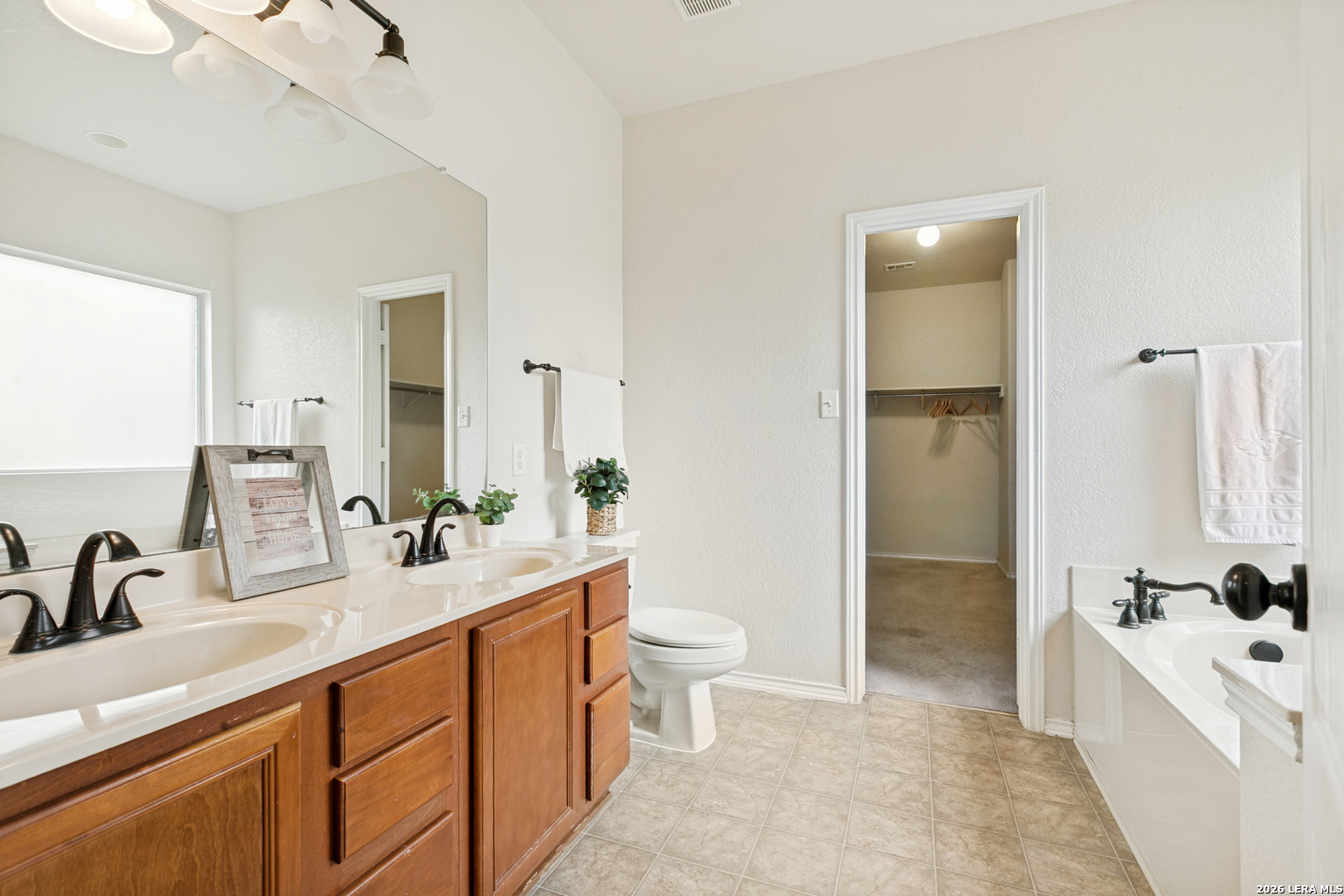 1306 Sun Garden San Antonio TX 78245