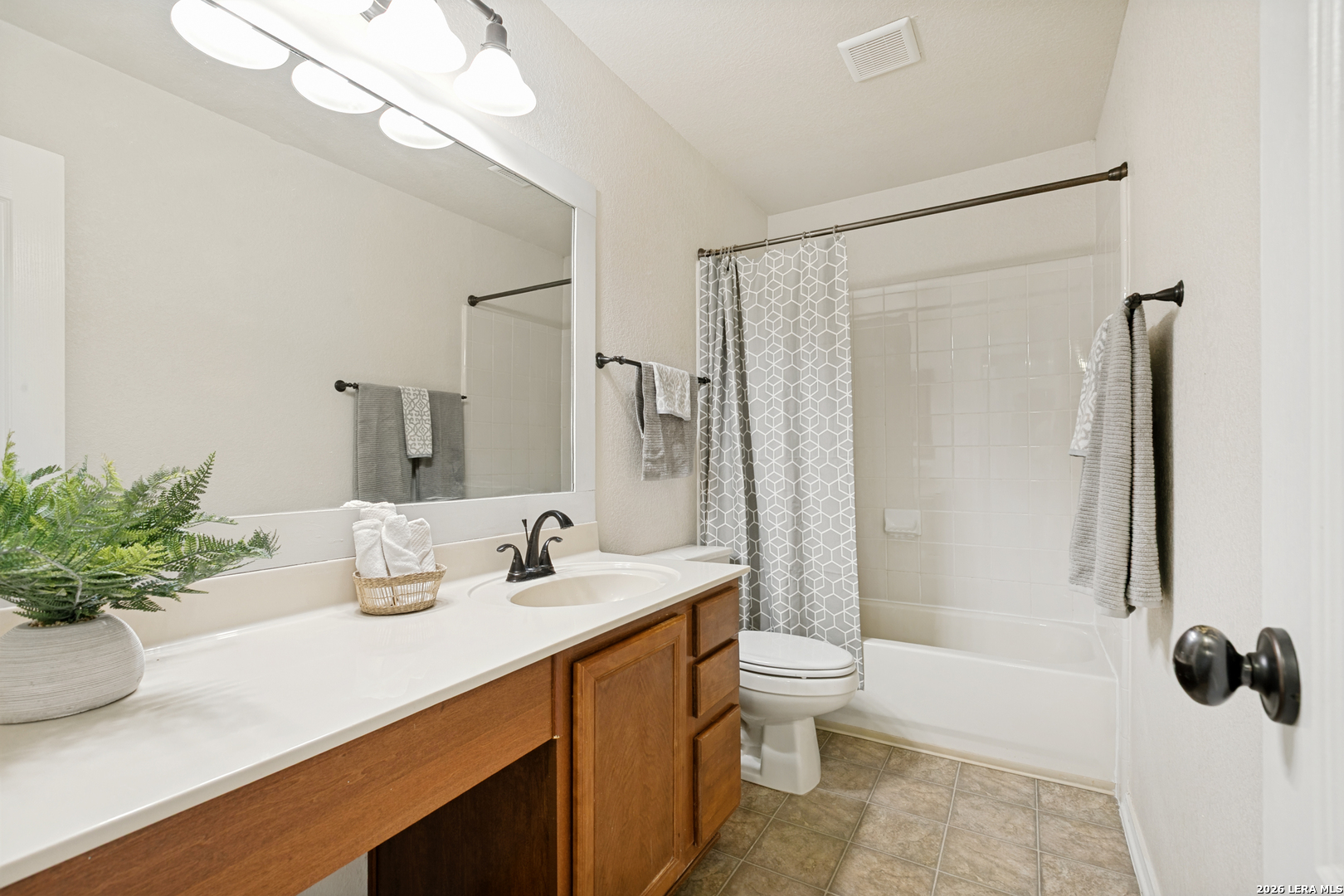 1306 Sun Garden San Antonio TX 78245