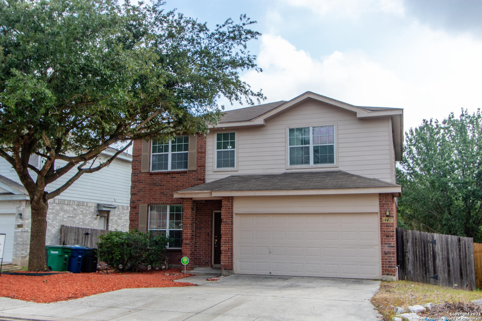 2736 Encino River San Antonio TX 78259