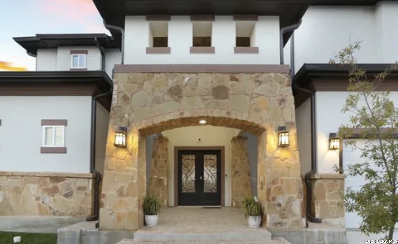 1811 Barrett Palms San Antonio TX 78224