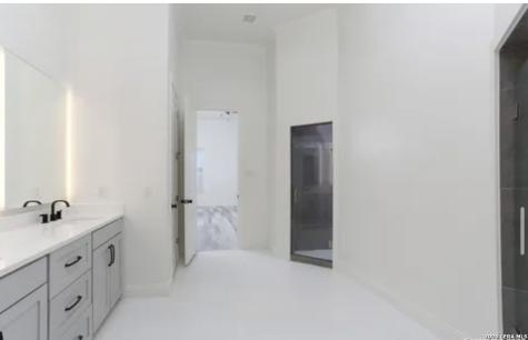 1811 Barrett Palms San Antonio TX 78224