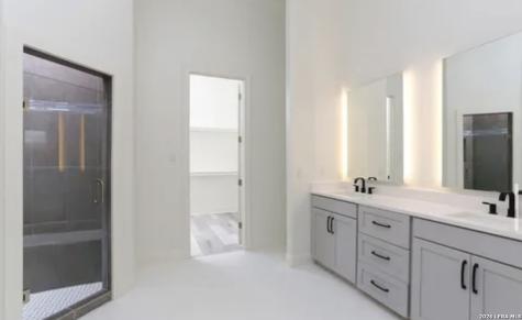 1811 Barrett Palms San Antonio TX 78224