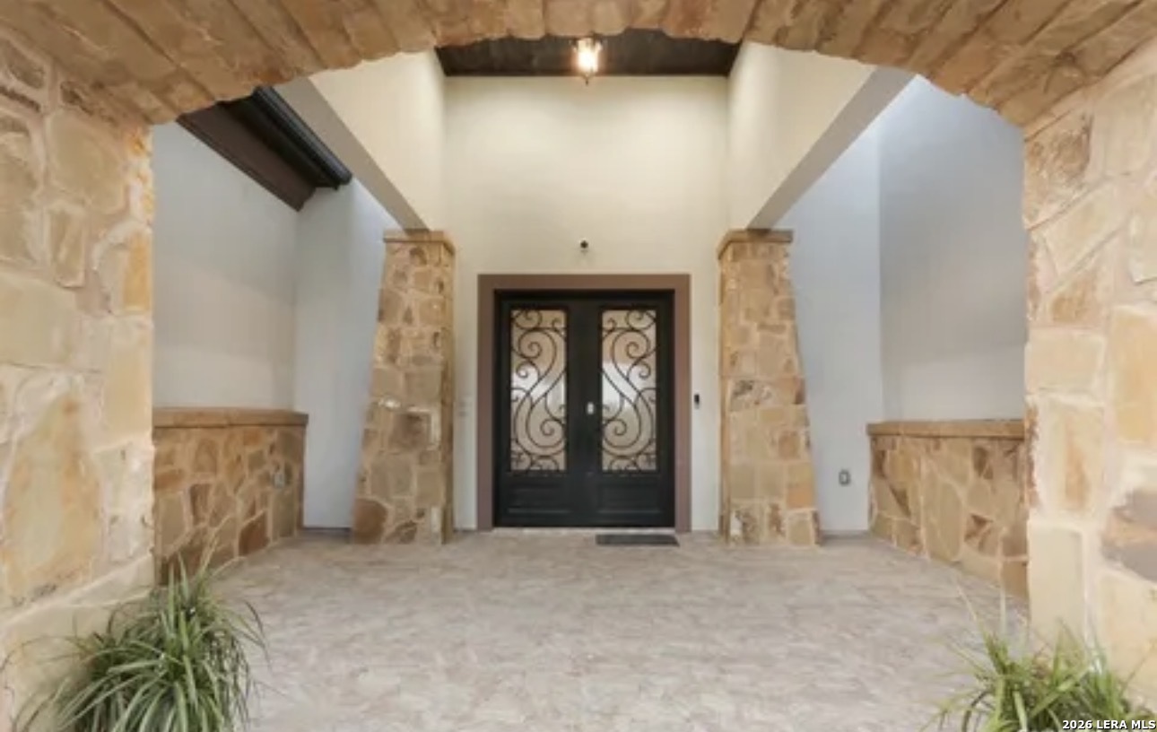 1811 Barrett Palms San Antonio TX 78224