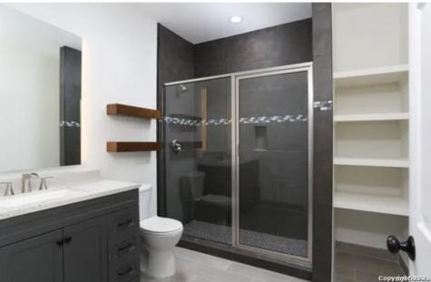 1811 Barrett Palms San Antonio TX 78224