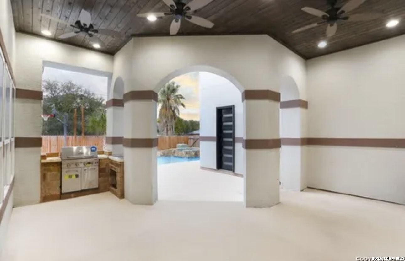 1811 Barrett Palms San Antonio TX 78224