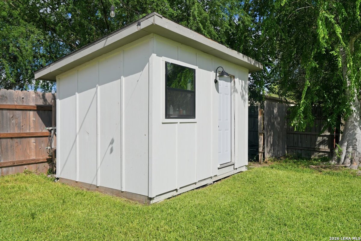 1314 Mark Street George West TX 78022