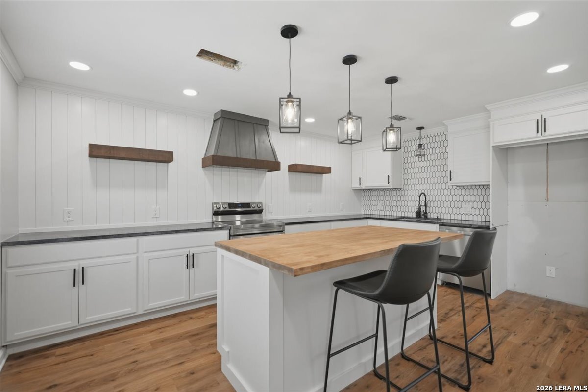 1314 Mark Street George West TX 78022