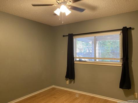 13303 Pecan Glade San Antonio TX 78249
