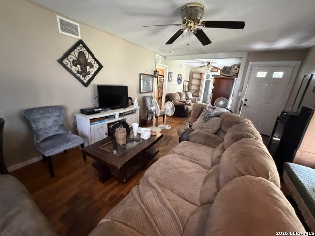 739 W Merriweather Street New Braunfels TX 78130