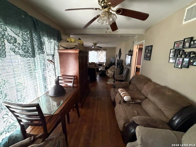 739 W Merriweather Street New Braunfels TX 78130