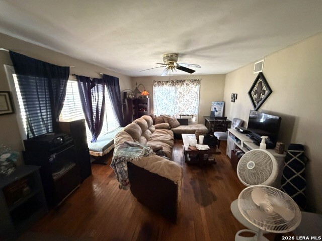 739 W Merriweather Street New Braunfels TX 78130