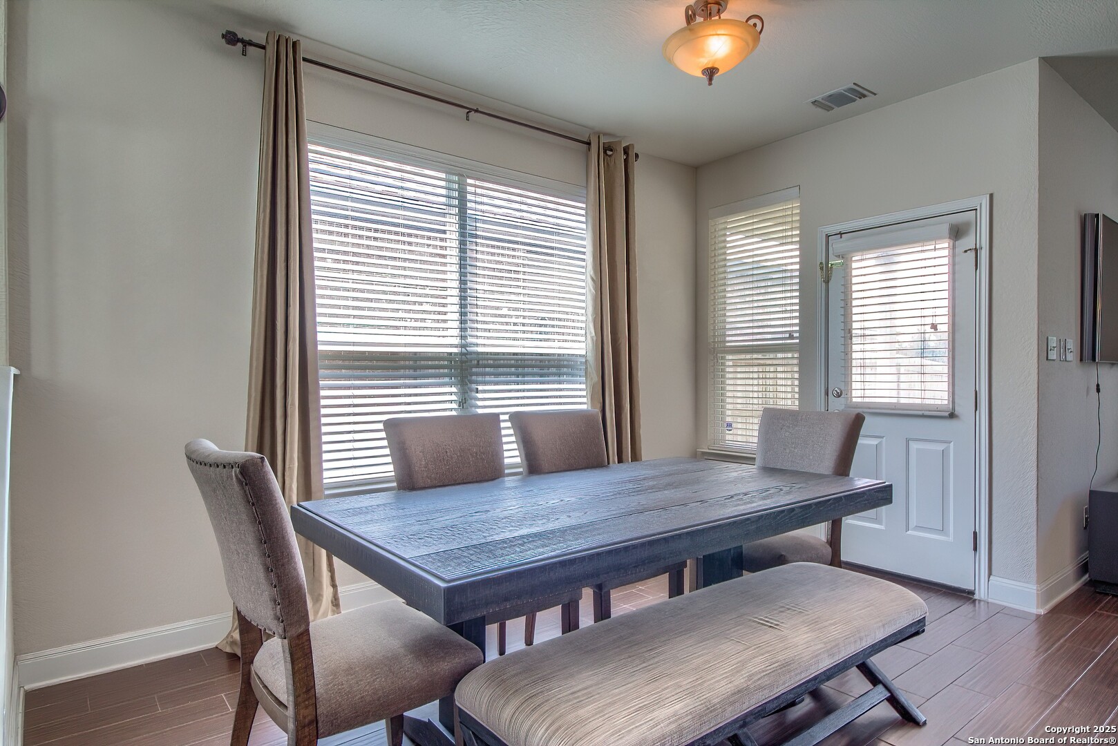 5938 Akin Song San Antonio TX 78261
