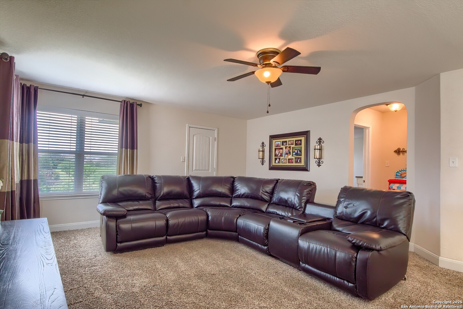 5938 Akin Song San Antonio TX 78261