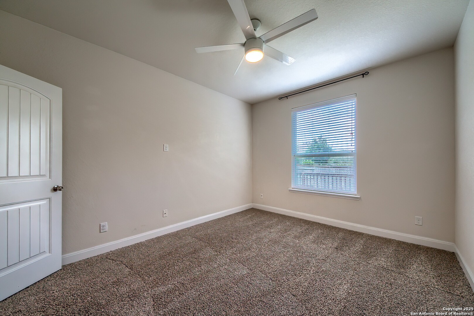 5938 Akin Song San Antonio TX 78261