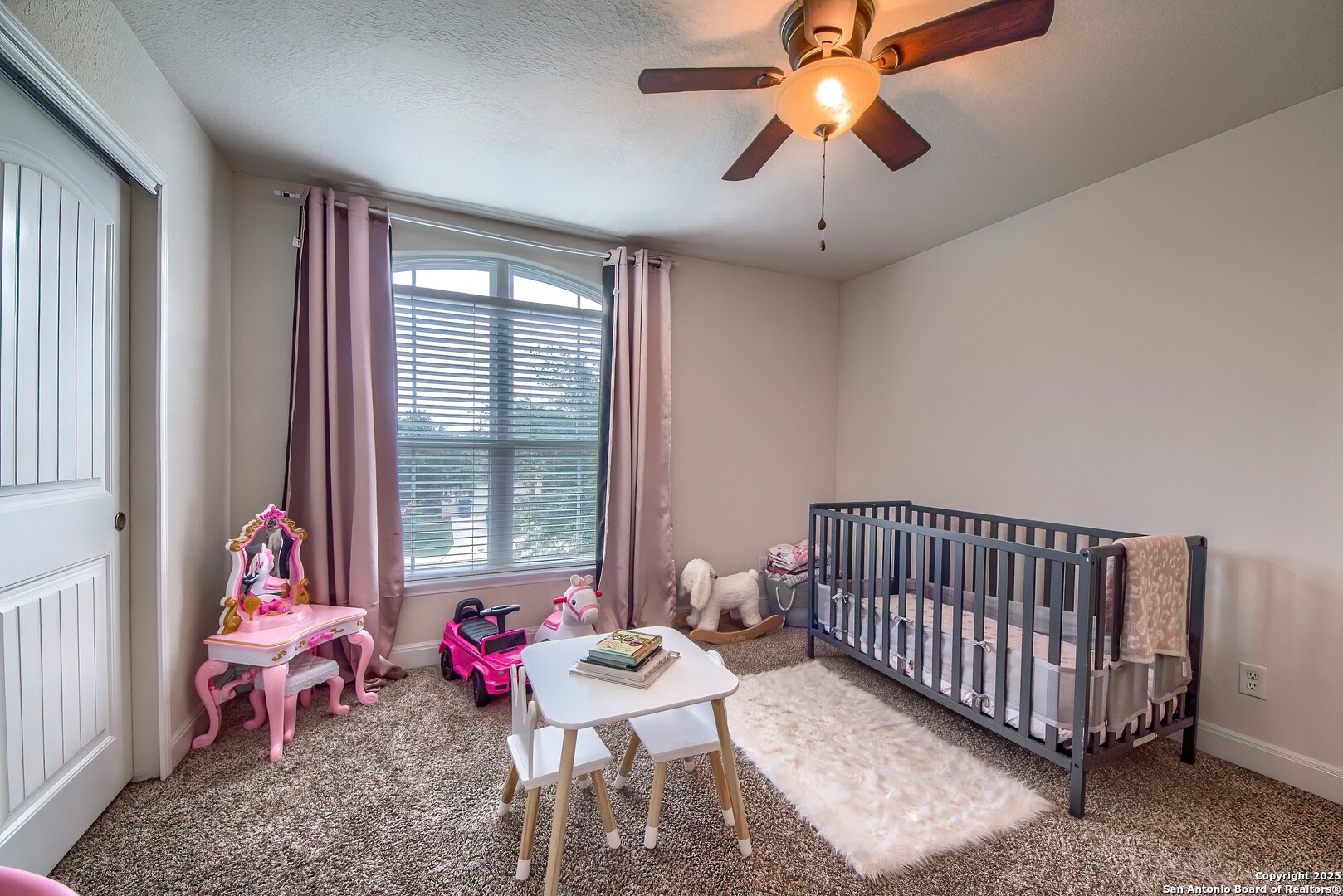 5938 Akin Song San Antonio TX 78261