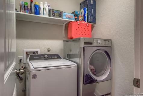 5938 Akin Song San Antonio TX 78261