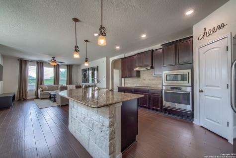 5938 Akin Song San Antonio TX 78261
