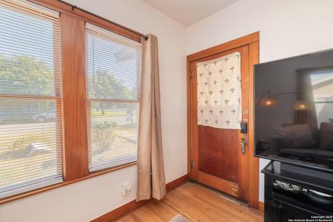 190 S Chestnut Avenue New Braunfels TX 78130