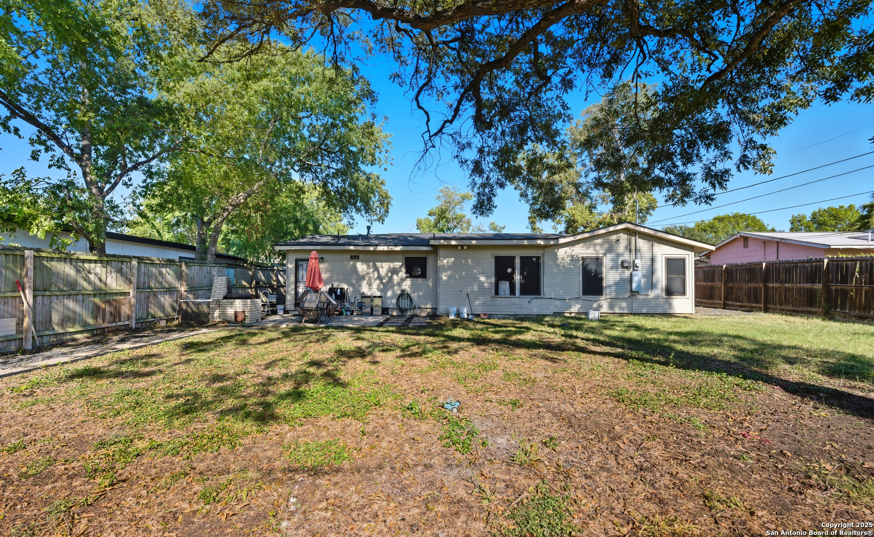 118 Raleigh Place San Antonio TX 78201