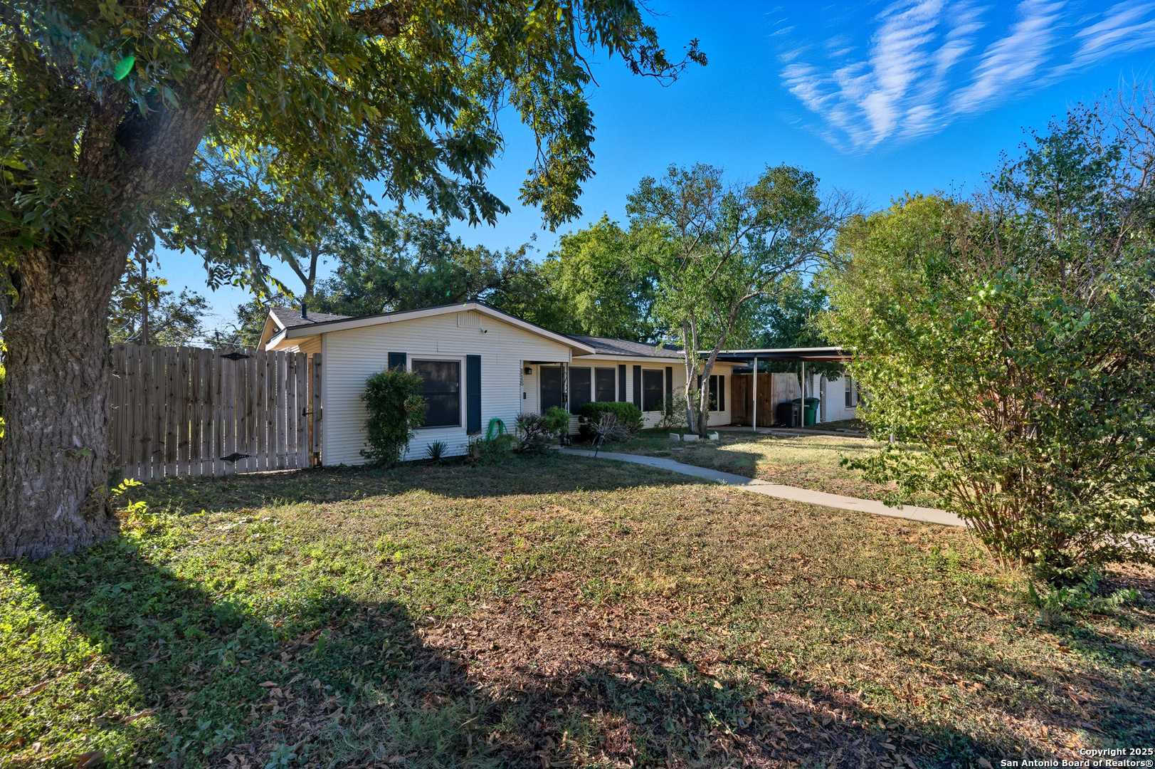 118 Raleigh Place San Antonio TX 78201