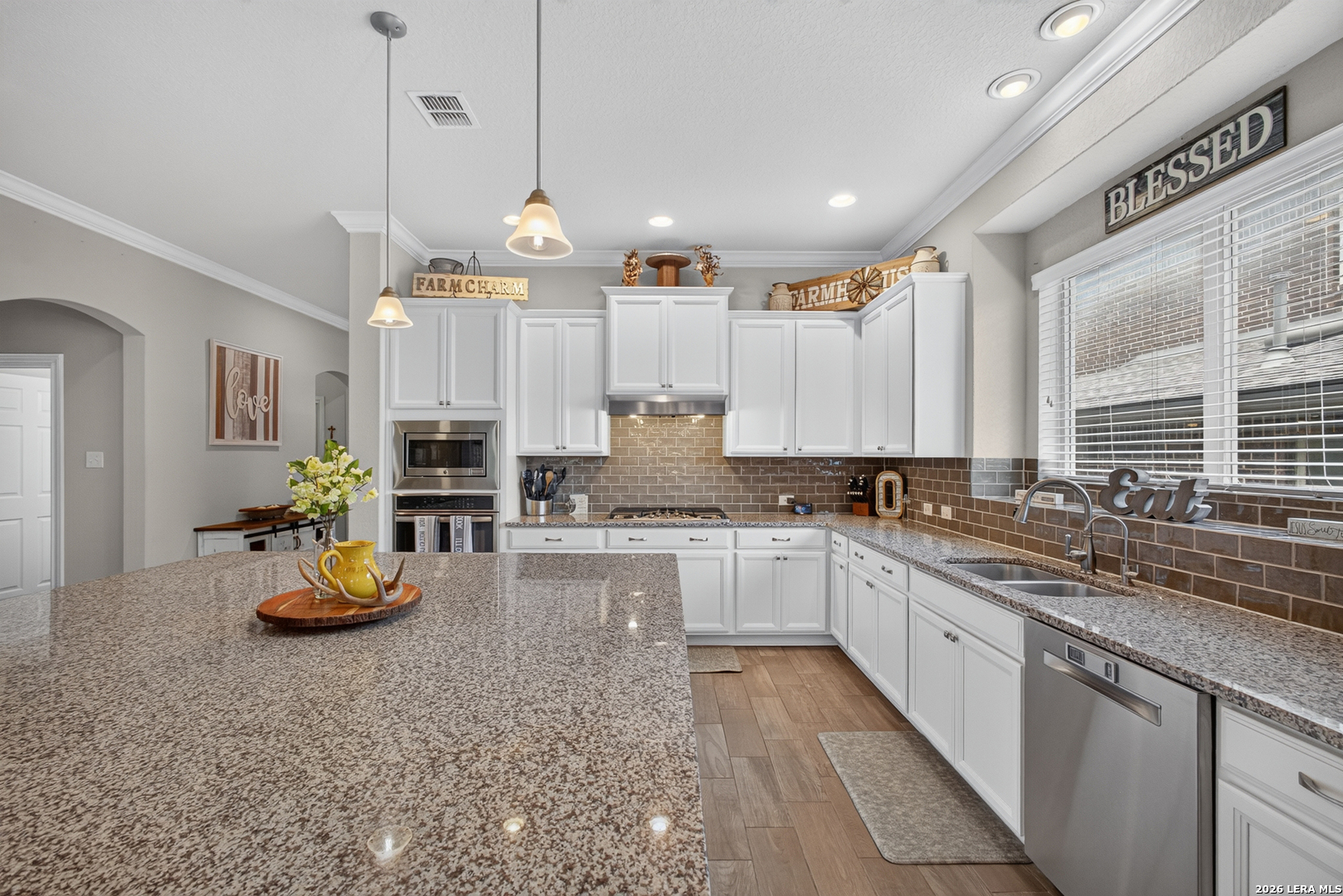 2037 Cullum Park San Antonio TX 78253