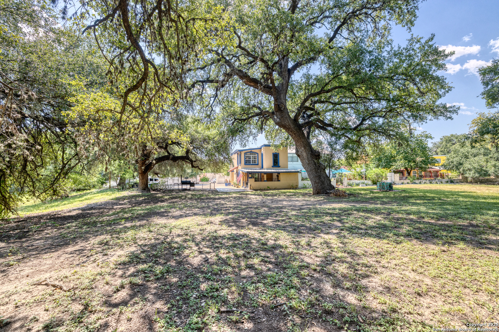 155 Avenida Juarez Brackettville TX 78832