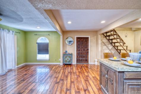 155 Avenida Juarez Brackettville TX 78832