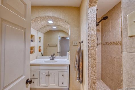 155 Avenida Juarez Brackettville TX 78832