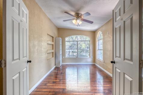 155 Avenida Juarez Brackettville TX 78832