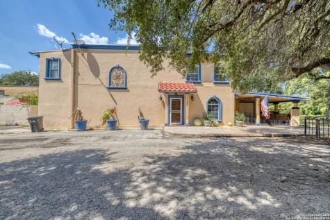 155 Avenida Juarez Brackettville TX 78832