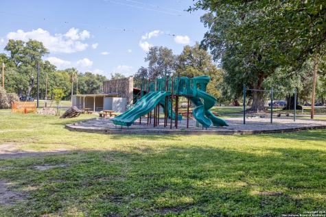 155 Avenida Juarez Brackettville TX 78832
