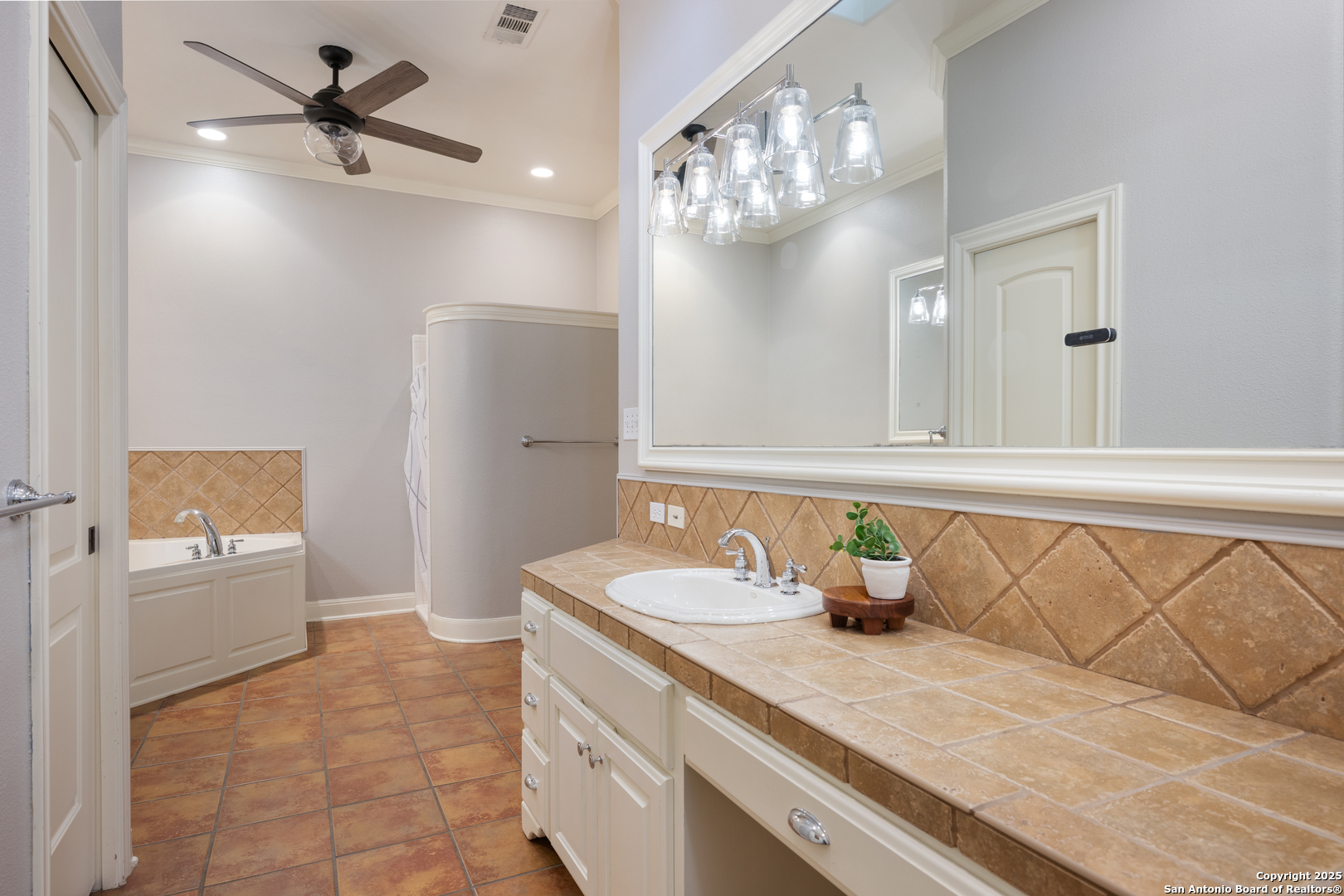 29755 No Le Hace Fair Oaks Ranch TX 78015