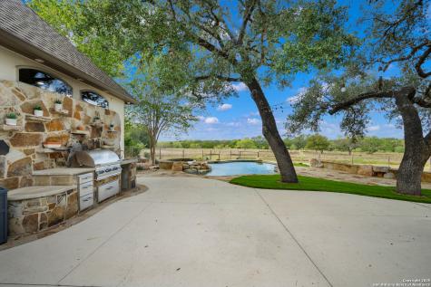 29755 No Le Hace Fair Oaks Ranch TX 78015