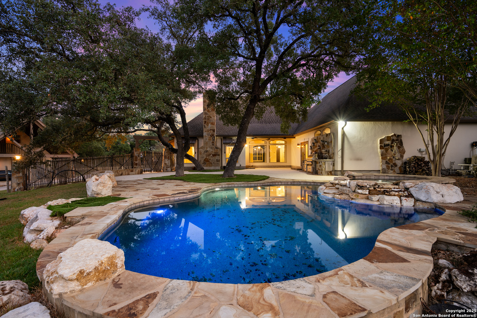 29755 No Le Hace Fair Oaks Ranch TX 78015