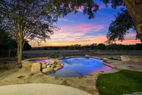 29755 No Le Hace Fair Oaks Ranch TX 78015