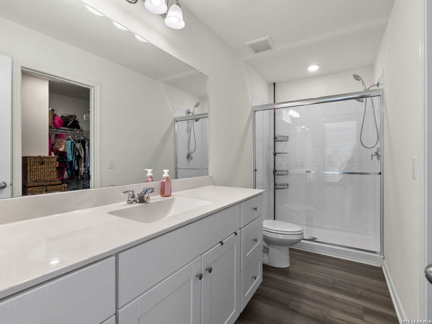 4905 Hallies Garden St Hedwig TX 78152