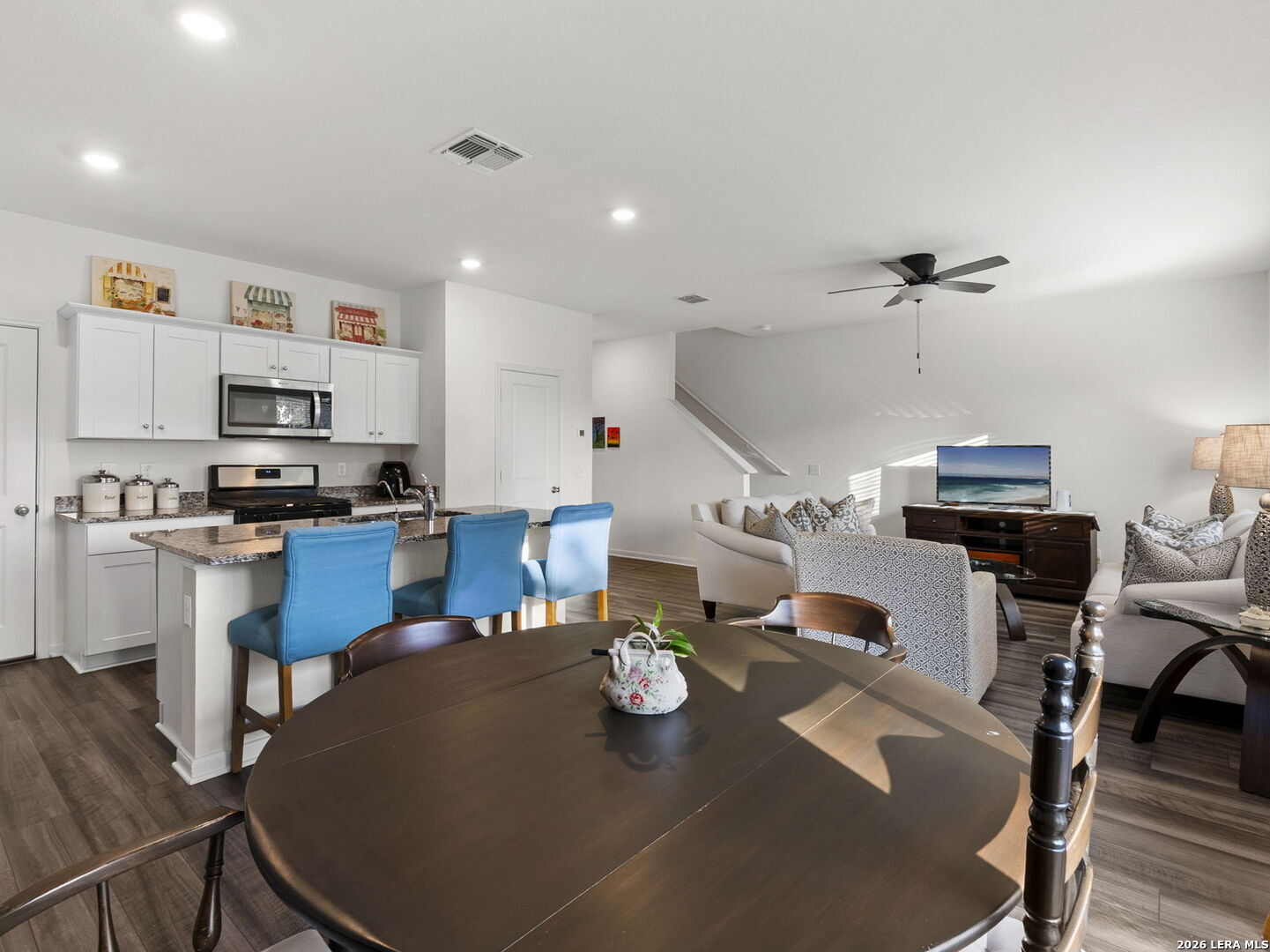 4905 Hallies Garden St Hedwig TX 78152