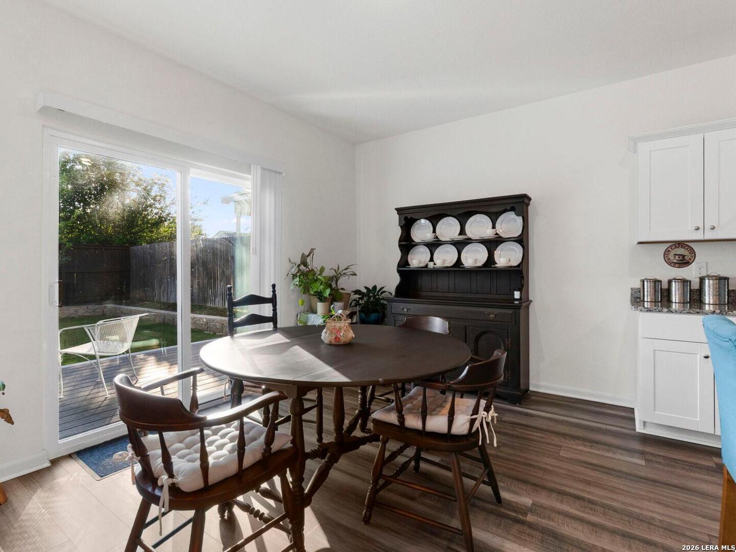4905 Hallies Garden St Hedwig TX 78152