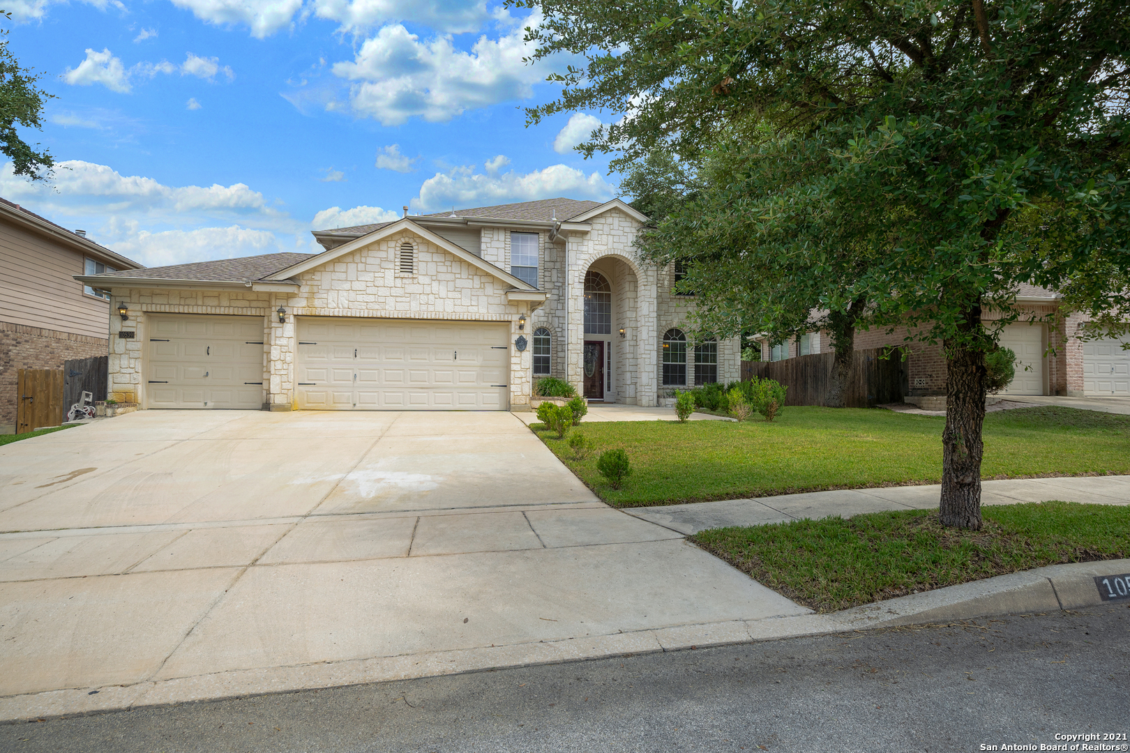 10539 Shire Country San Antonio TX 78254